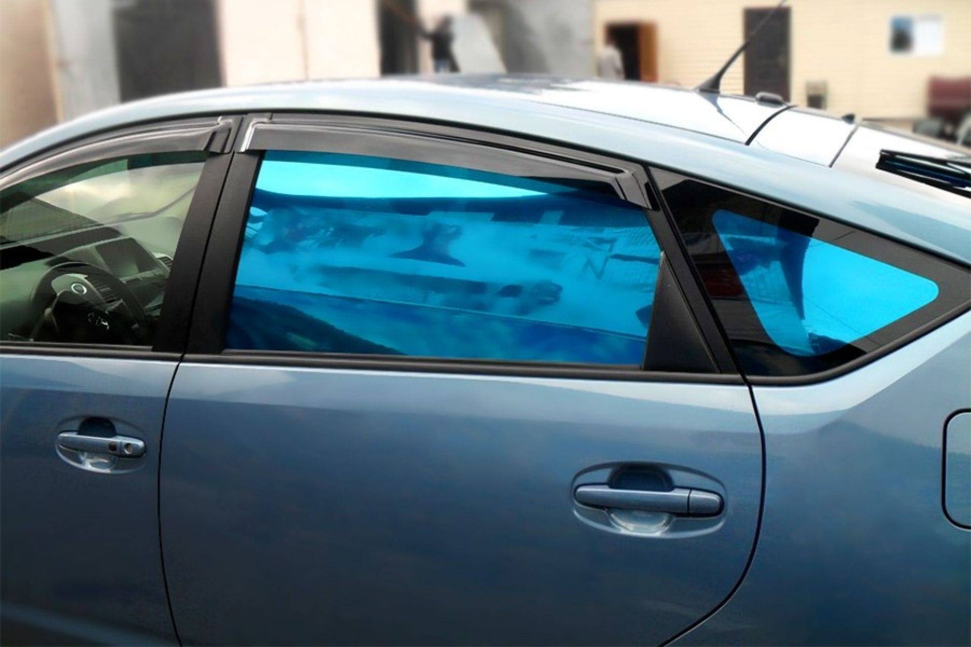 Tinted windows: costs and benefits in Israel