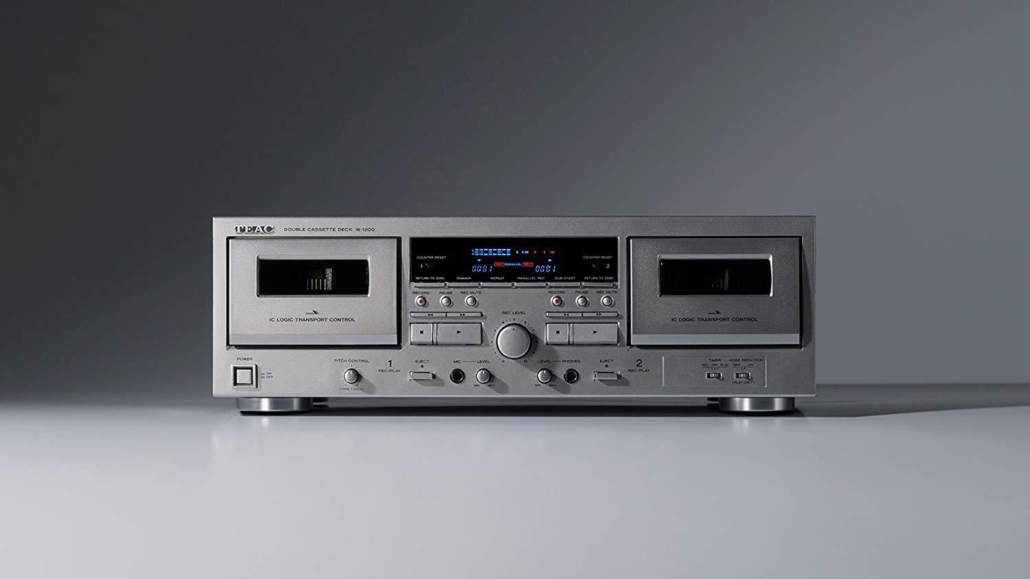 La chaleur analogique rencontre la commodité numérique : platine CD/cassette Teac AD-850