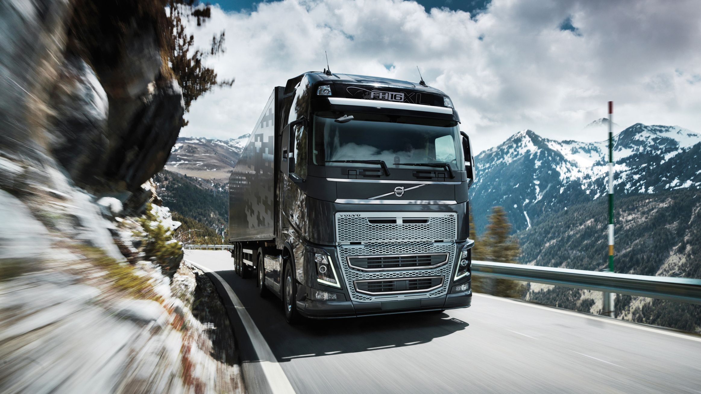 Detailed guide to choosing and buying a Volvo truck on the bulletin board in Israel