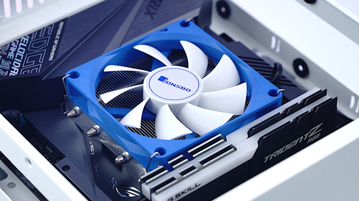 Low-profile CPU coolers for compact enclosures