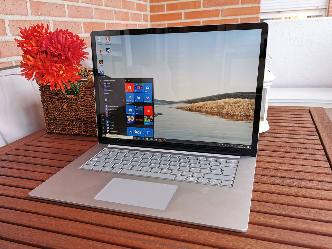 מחשב נייד Microsoft Surface: בחירה מצוינת למקצוענים.