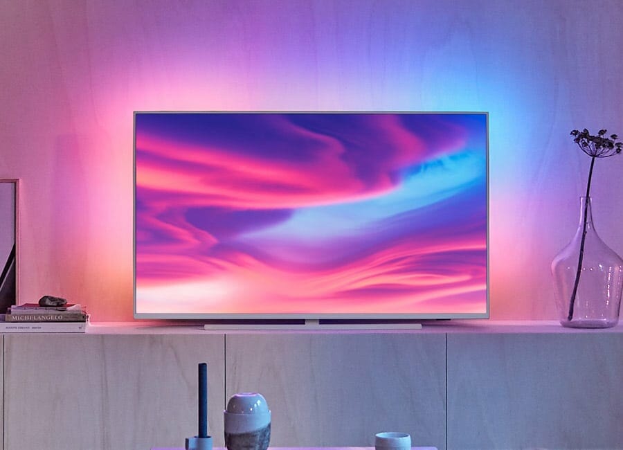Philips The One: Ambilight and 4K Magic
