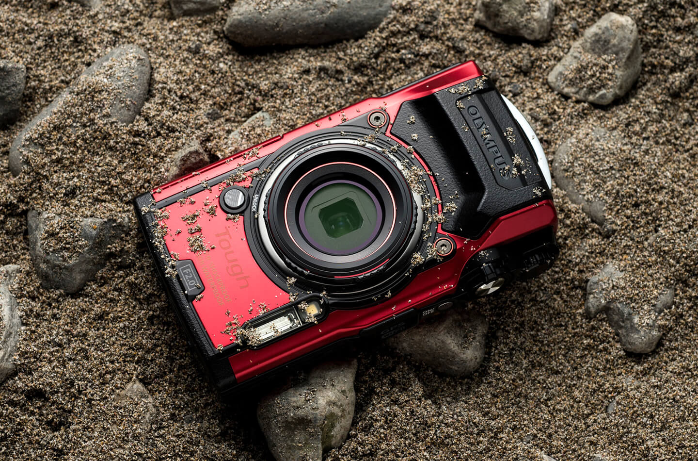 Olympus Tough TG-6: كاميرا مدمجة متينة للمغامرات