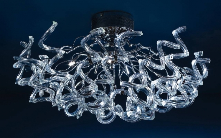 Choose spectacular chandeliers to add elegance to Israeli homes.