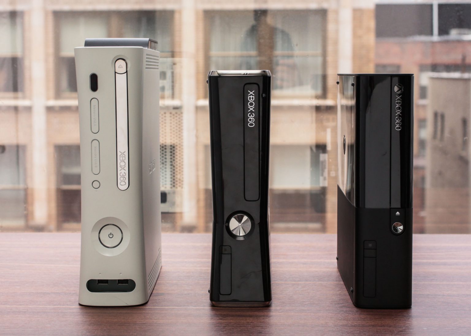 Buy an Xbox 360 on the bulletin board: a collection of classic games