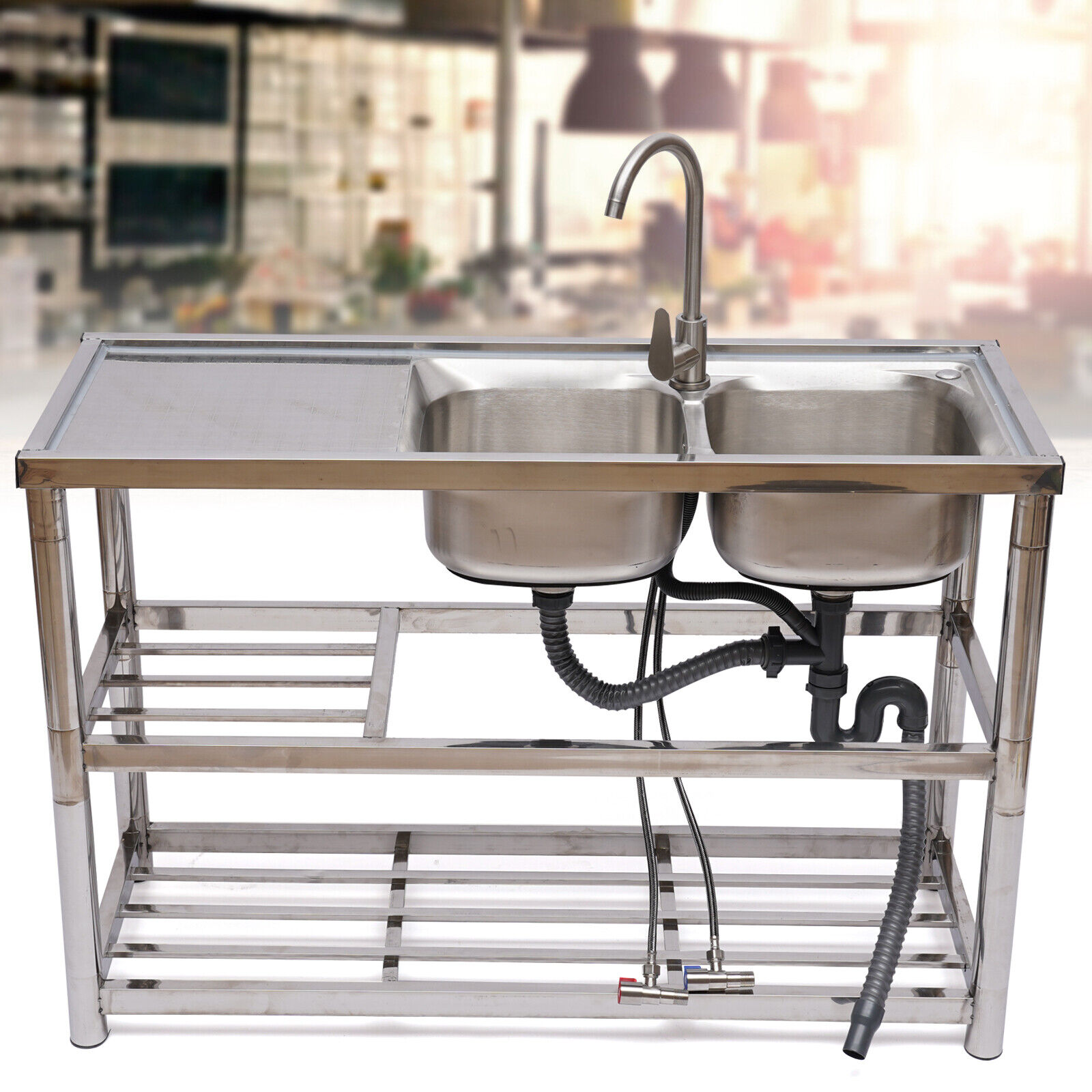 La pierre angulaire de l’hygiène : les éviers et robinets commerciaux dans les cuisines professionnelles