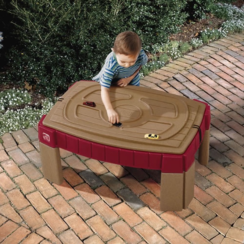 Outdoor Adventures: Patio Tables Designed for Israeli Children's Outdoor Play