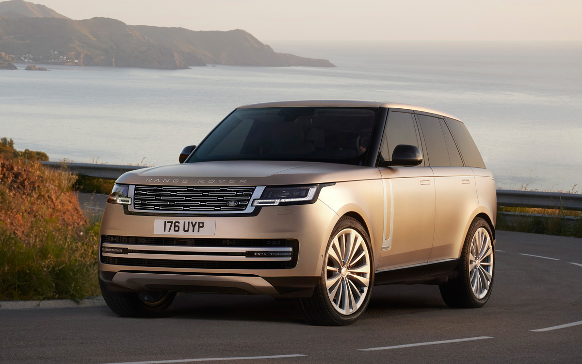 Elevate Your Off-Road Experience: Discovering the Range Rover's Versatility