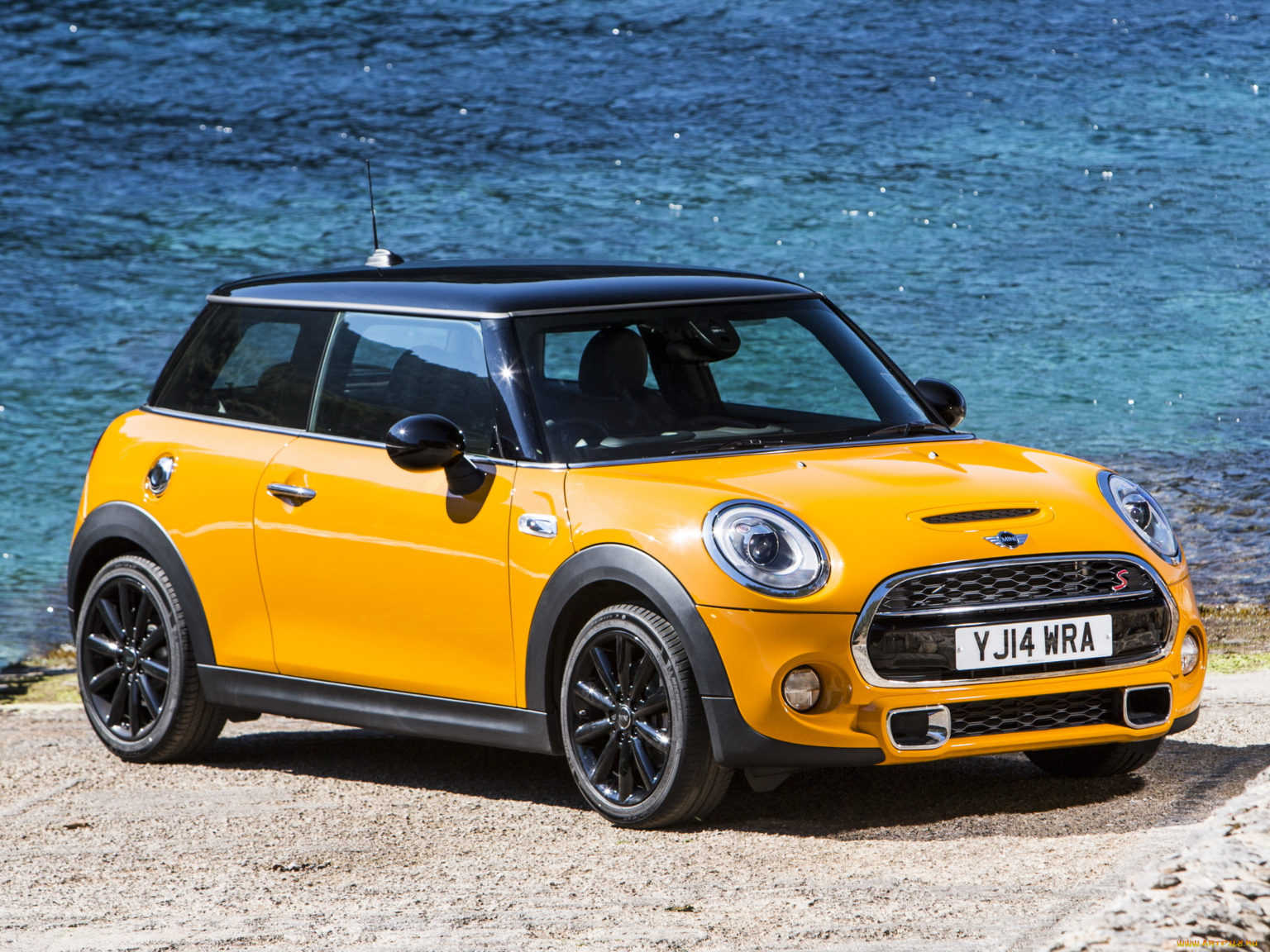 Где найти подержанный Mini Cooper на доске объявлений в Израиле