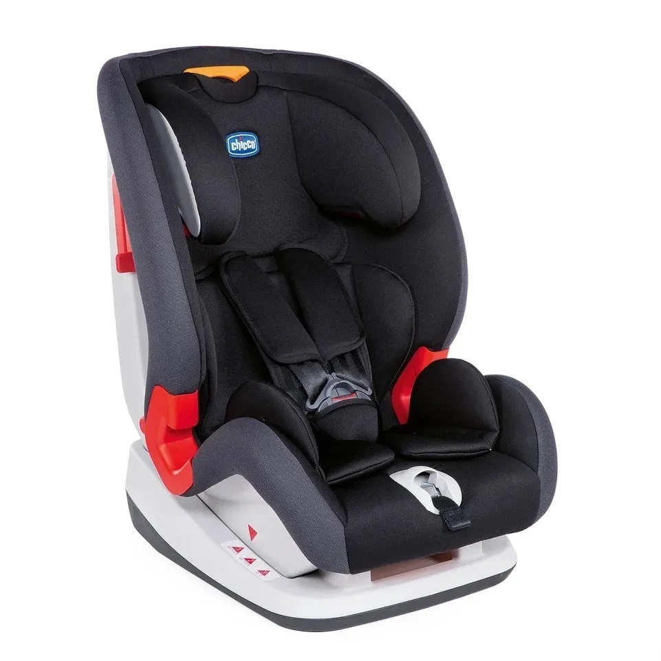 Space-Saving Solutions: Compact Car Seats for Smaller Vehicles