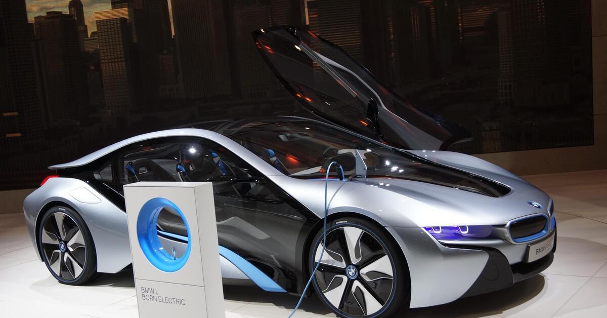أفضل نماذج السيارات الكهربائية: التقنيات الرائدة والاستدامة البيئية
