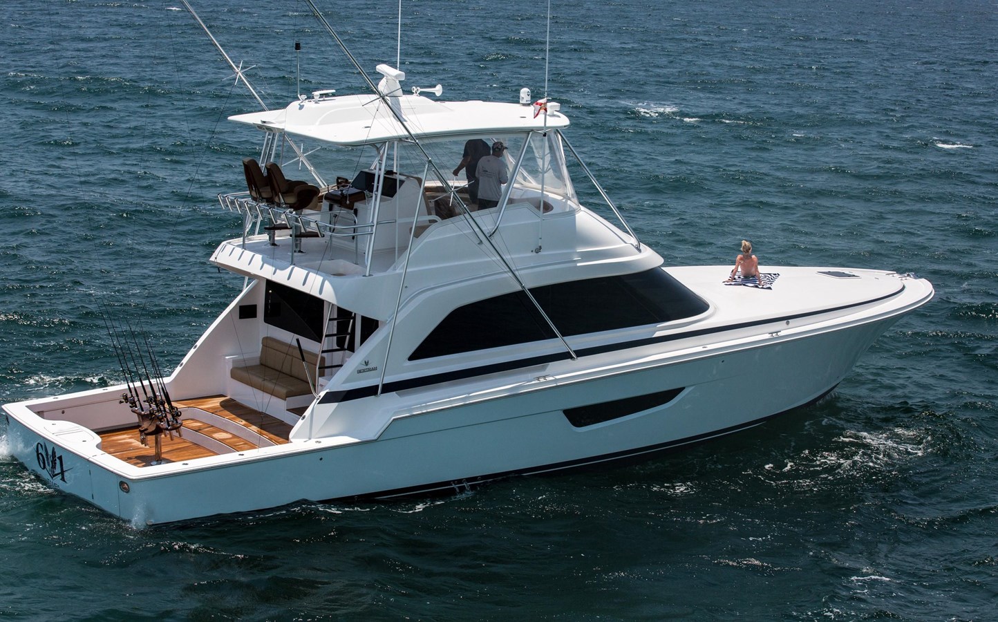 Yacht trawlers for sale: Comfortable and efficient vessels for long-distance cruises