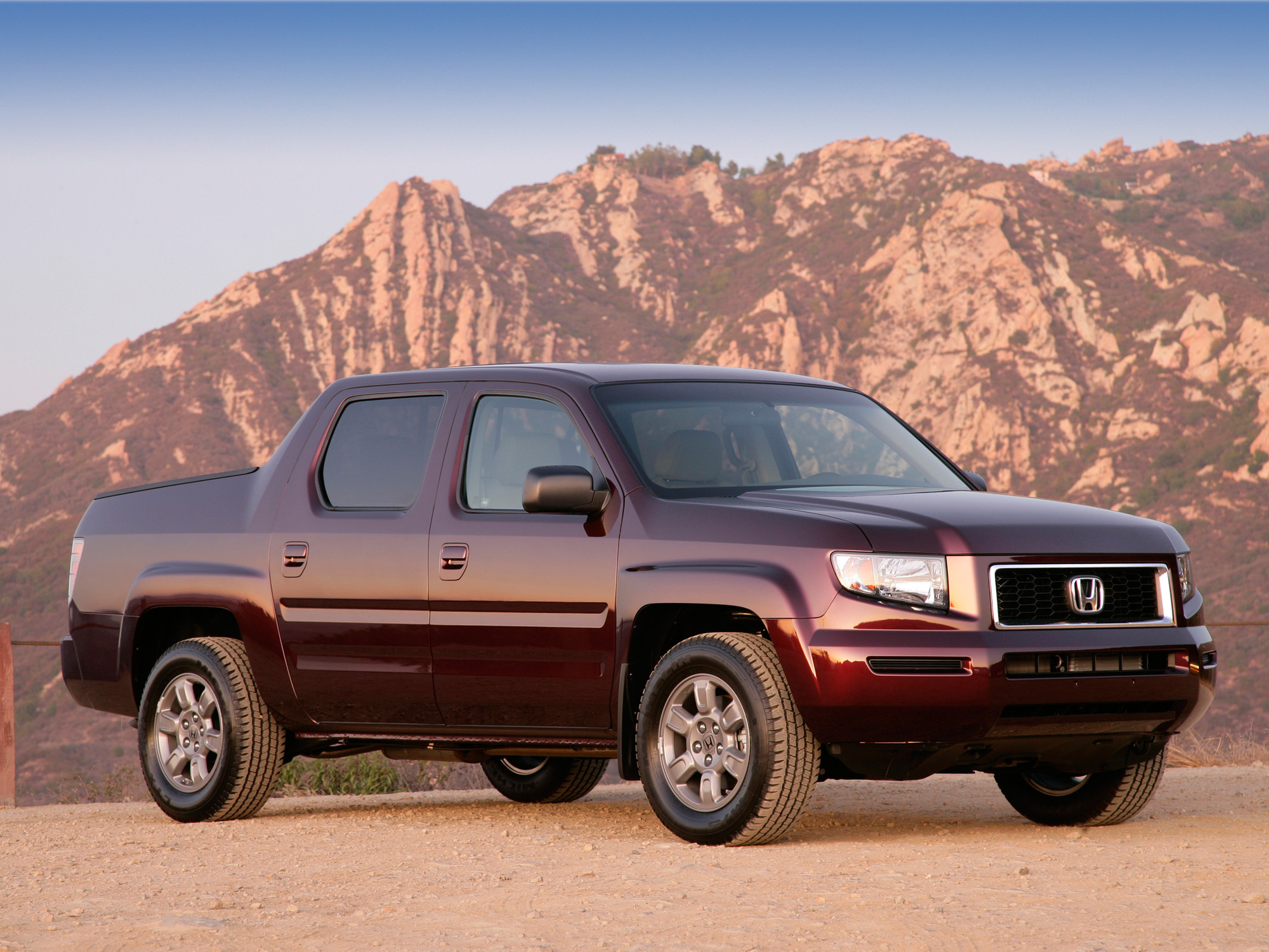 العثور على سيارة Honda Ridgeline مستعملة على لوحة الإعلانات في إسرائيل: ما يجب مراعاته