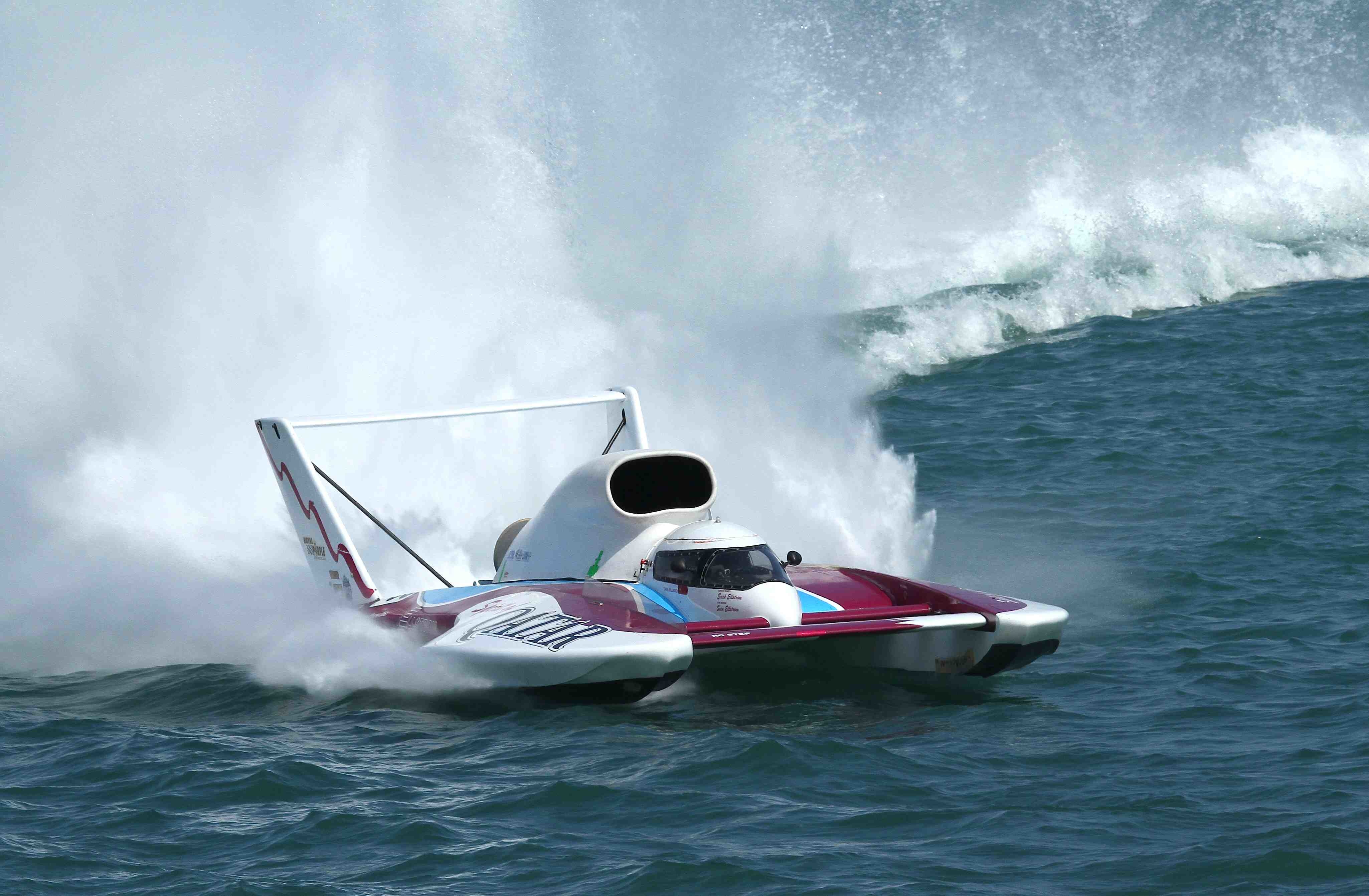 Finding the Perfect Jet Boat on Bulletin Boards in Israel