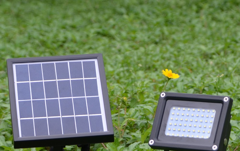 Choose solar-powered lamps for sustainable lighting in Israel.