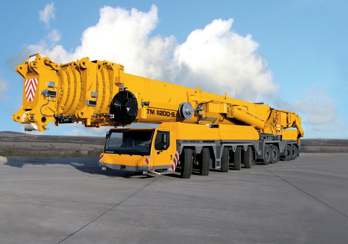 Liebherr Cranes: Lifting the Skyline – Specialized Solutions in Israel