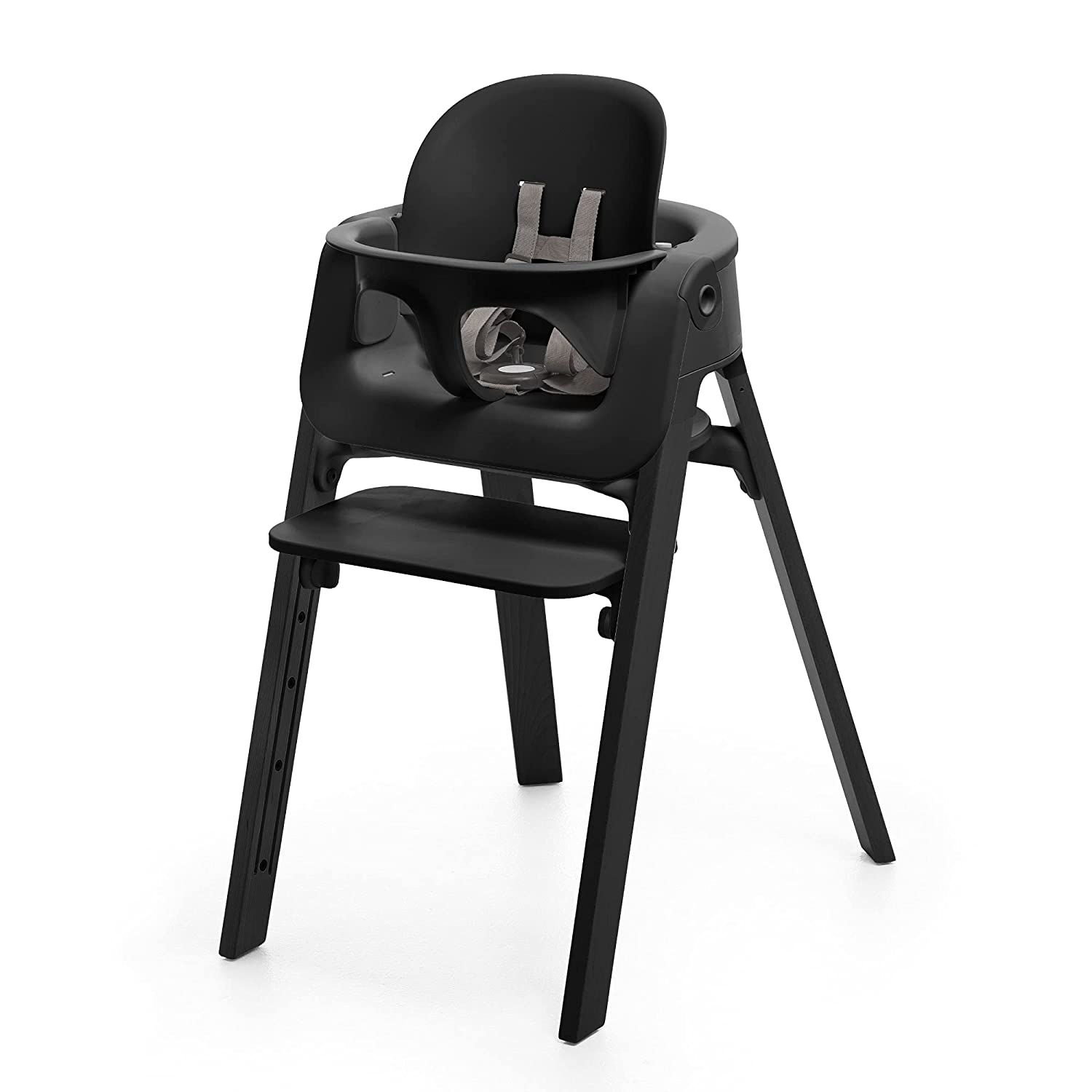 Важность эргономичного дизайна стульчиков для кормления: поддержка правильной осанки младенцев