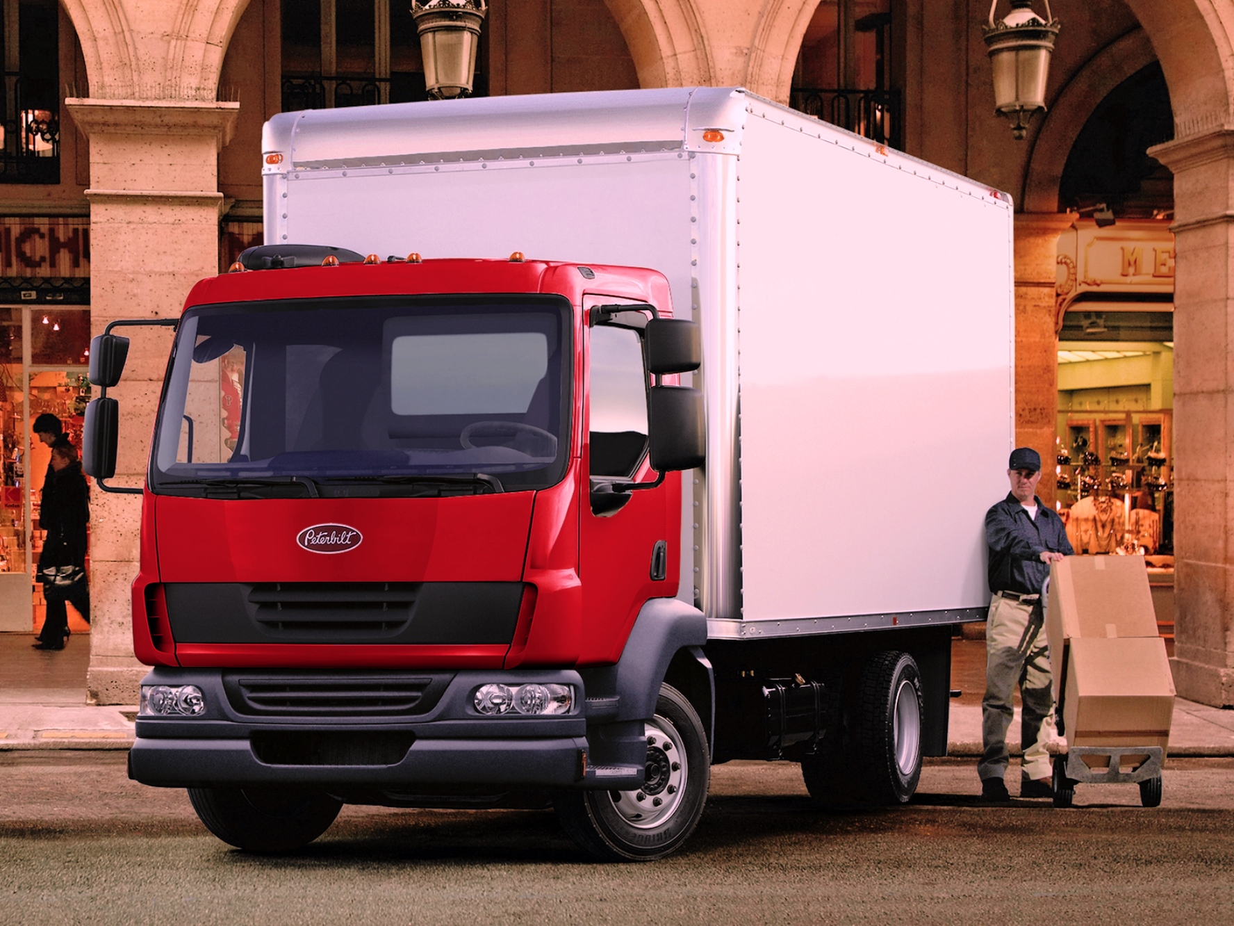 בחירת הגודל הנכון של ארגז מטען למשאית עבור העסק שלך