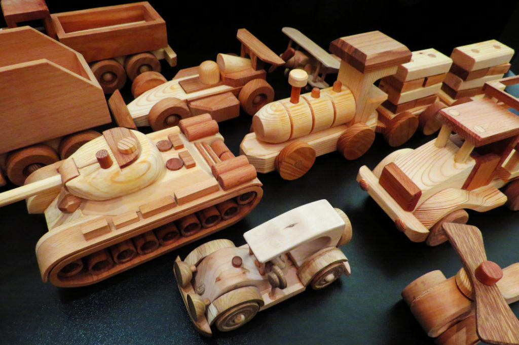Wooden Toys: Durable and Eco-Friendly Options for Israeli Kids