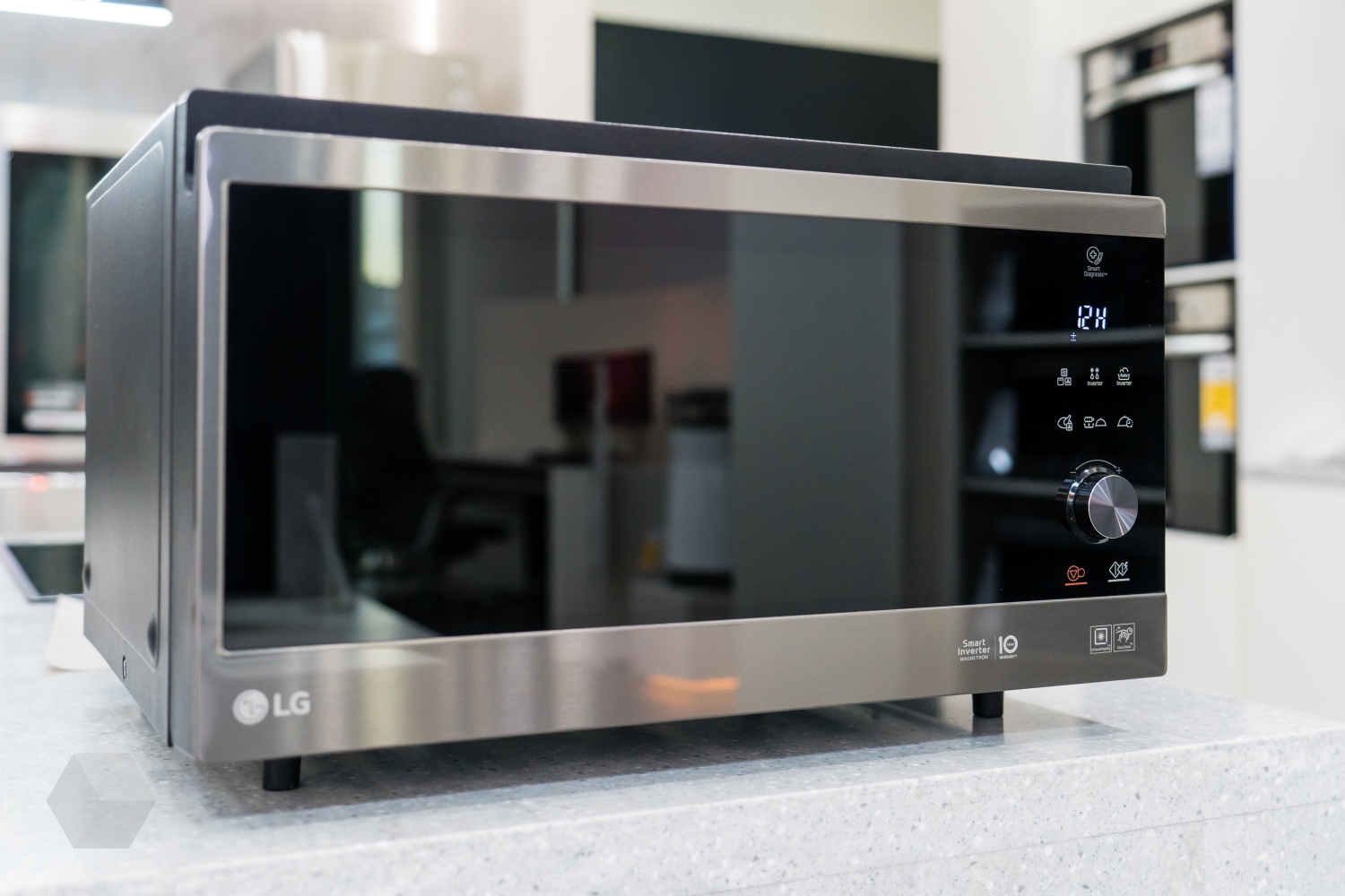 Convenience Redefined: Unveiling the LG NeoChef Countertop Microwave Oven
