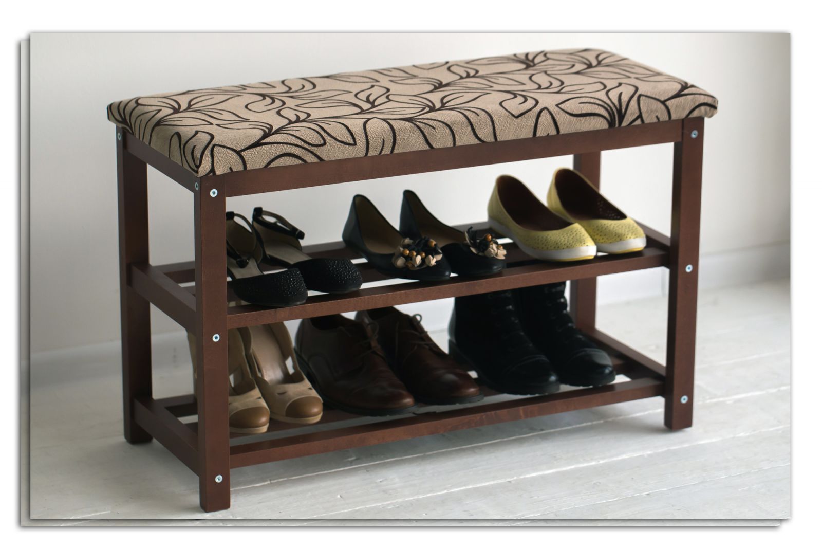 Find Compact Shoe Stands for your Israeli Home