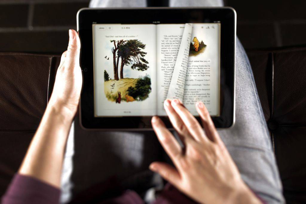 שיפור חווית הקריאה של ספרים אלקטרוניים: תכונות וכלים שימושיים