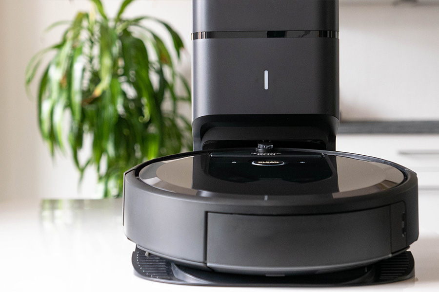 Robotic Cleaning Assistant: Let the iRobot Roomba i7+ Vacuum Cleaner Take Care of Your Floors