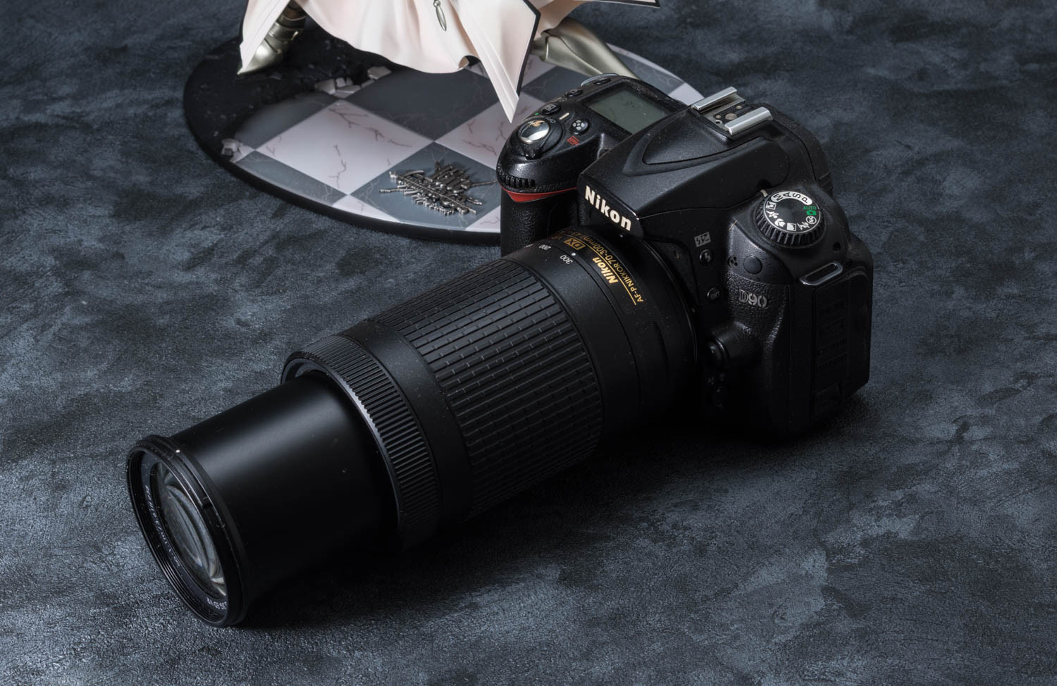 Nikon AF-P DX NIKKOR 70-300mm f/4.5-6.3G ED VR: Budget telephoto lens with vibration reduction.