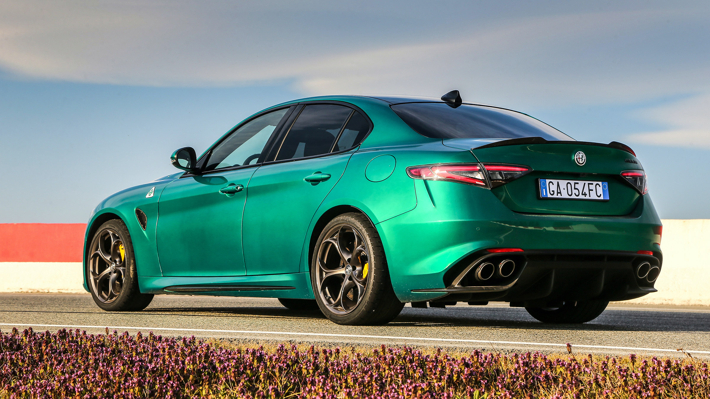 How to Buy Used Alfa Romeo Giulia on the Bulletin Board in Israel