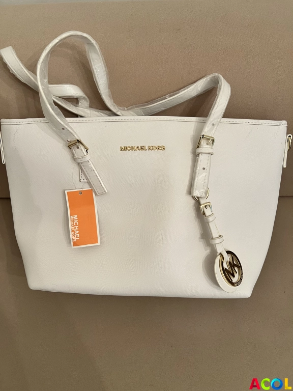 Original Michael Kors bags for sale in Ahitov Clothing and accessories  bags, in Netanya and surroundings price: 500₪